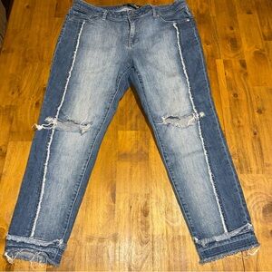 New York and Company Gabrielle Union size 14 jeans frayed cuff